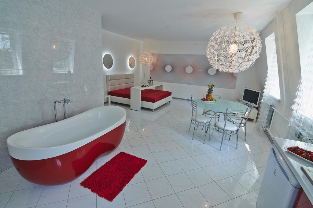 Dragomir Apartments Tcherkassy Chambre photo